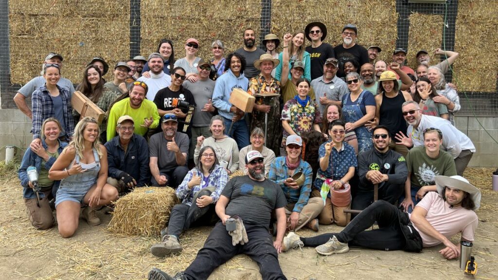 2025 Bellingham Straw Bale Workshop group photo